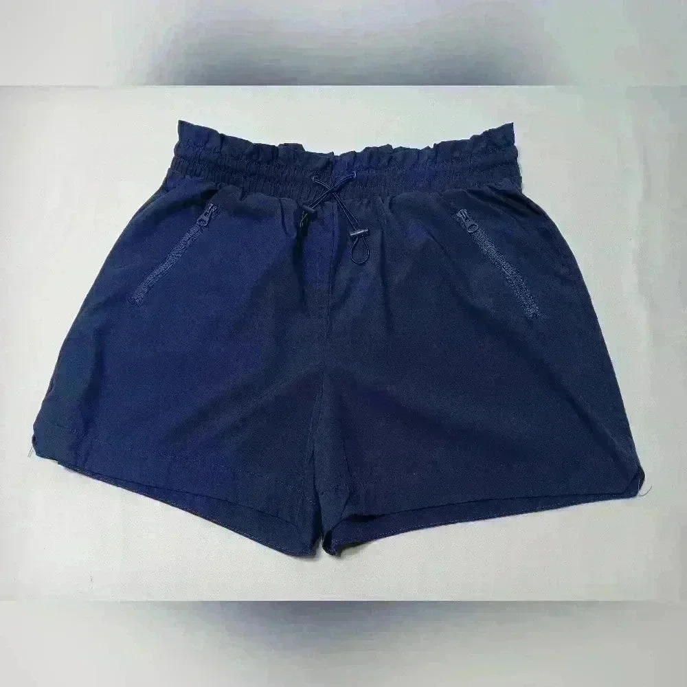 Te Verde Pull on Ladies shorts. Size XL